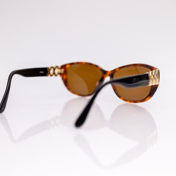 Vintage Yves Saint Laurent 31-5507